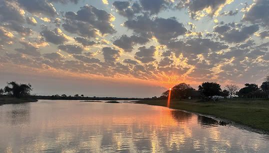 Jetu'u cabaña de esteros, Isoro Corrientes